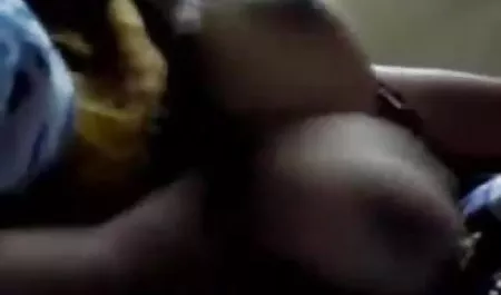 मुझे सेक्स चाहिए था, बाथरूम में बंद कर दिया ताकि रिश्तेदार हस्तक्षेप हिंदी सेक्सी मूवी वीडियो में न करें
