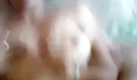 सेक्सी श्यामला कई तस्वीरों में आदमी सेक्सी मूवी हिन्दी द्वारा गड़बड़ हो जाता है