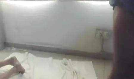 इस युवा जयजयकार कैमरे के साथ सेक्स देखने के लिए सेक्सी हिंदी वीडियो फिल्म एक आदमी की यात्रा करने के लिए आया था