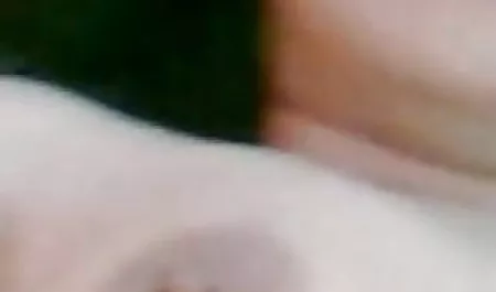 व्यापक दिन के उजाले में वे एक परिपक्व मां को एक कार के सेक्सी सेक्सी फिल्म सेक्सी फिल्म सेक्सी ट्रंक में एक सर्कल में जाने देते हैं