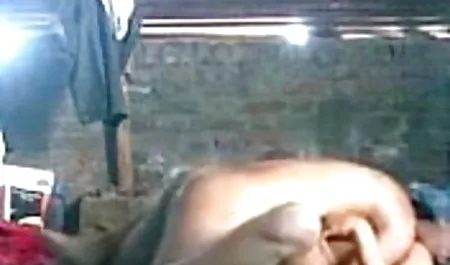 रेडहेड की कोशिश कर रहा मूवी सेक्सी हिंदी है