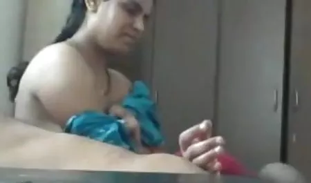 लड़की को चोदना बहुत पसंद हिंदी में सेक्सी पिक्चर मूवी है