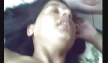 सोवियत बाड़ की पृष्ठभूमि पर सेक्स, जो लगभग हर शहर में है सेक्सी फिल्म वीडियो चाहिए