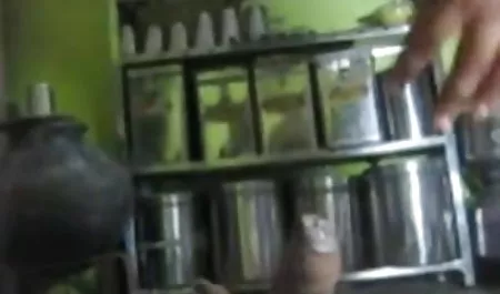 श्यामला उसे गंजा छेद से प्यार करने के लिए हिंदुस्तानी सेक्स फिल्म खुश है
