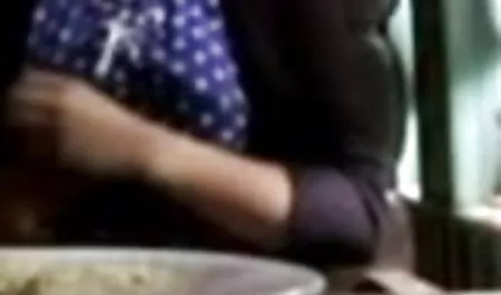 संचिका लैटिना युवा अल्फोंस सेक्सी फिल्म देखने वाला की आत्मीयता का आनंद लेती है