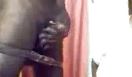 BIG NATURAL TITS को सेक्स के दौरान महसूस होता है सेक्सी पिक्चर फिल्म हिंदी में