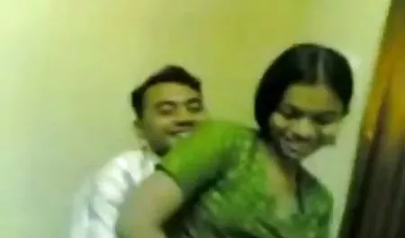 शौचालय में पेशाब, बालों वाली बिल्ली सेक्सी पिक्चर बताइए इंग्लिश के साथ एमआईएलए