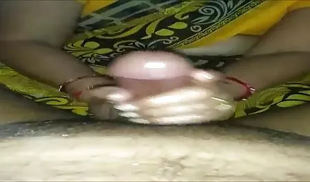 एक दोस्त बंद हिंदी फिल्म सेक्सी में लेता है कि मैं कैसे एक शराबी यूक्रेनी छात्र को बकवास करता हूं