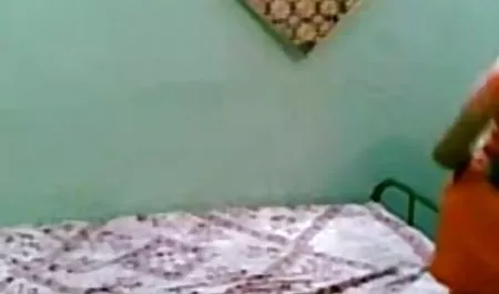 उसने अपनी पैंटी सेक्सी फिल्म सेक्सी सेक्सी अल्ट्रा एचडी 4k से उतार ली