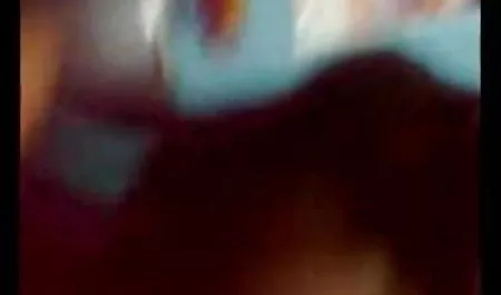 सुंदर अधोवस्त्र में एक खूबसूरत सेक्स फिल्म वीडियो बताइए दुल्हन उसके प्रेमी प्रसन्न