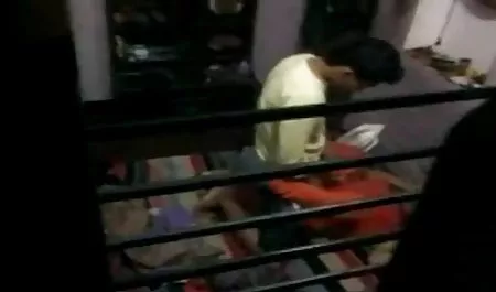 मैंने चेतावनी नहीं दी कि कोई तीसरा हिंदी में सेक्सी फिल्में हिंदी में होगा, मैंने गोरा को आँख मूँद कर आश्चर्यचकित कर दिया