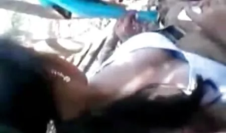 असली संभोग लड़कियों सेक्सी हिंदी मूवी में