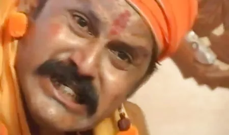 एक हिंदी सेक्सी वीडियो मूवी नर्स के रूप में पत्नी अपने दास को एक कटोरे में हस्तमैथुन करने का आदेश देती है