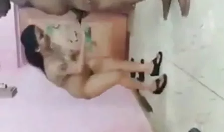 मोल्दोवा के चार छात्र वेब पर विजय प्राप्त करते हैं सेक्सी पिक्चर फिल्म हिंदी