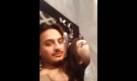 एक और दुल्हन बकवास करने के लिए सेक्सी वीडियो की पिक्चर दोगुना दिलचस्प है