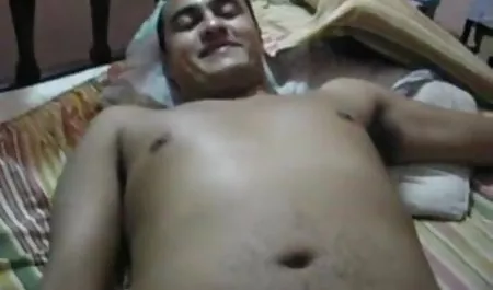 मैं घर के अंदर नकाबपोश हिंदी में सेक्सी पिक्चर दिखाइए प्यार करता था और एक भूरे रंग की टोपी पहनी