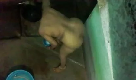 वास्तविक जीवन में, पत्नी ने अपने पति को धोखा दिया ब्लू पिक्चर हिंदी ब्लू पिक्चर और एक मोटे पड़ोसी के साथ गड़बड़ कर दिया