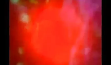स्वैप भूमिकाएँ, प्रेमिका उसे सेक्सी फिल्म वीडियो में स्ट्रैपआन के साथ fucks
