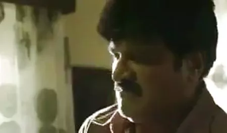 दाढ़ी सेक्सी फिल्म दिखाओ के साथ परिपक्व फूहड़ नौका पर गड़बड़ हो जाता है ।