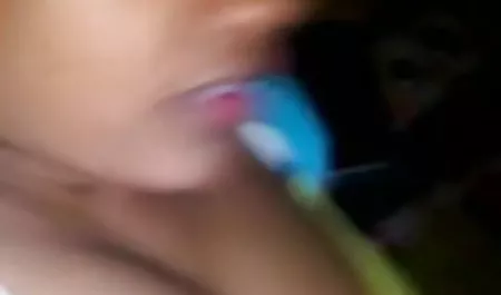 आकर्षक महिला, काले बाल वाली, छूत, एच. डी., मद्रासी सेक्सी पिक्चर वीडियो मूठ मारना, छोटे चूंचे, अकेले, खिलौने, शॉर्ट्स