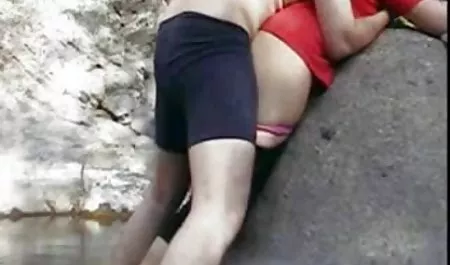 लड़कियां टॉयलेट सेक्सी फिल्म भेजो सेक्सी में पर अपने पेशाब को चमकाती हैं