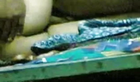 स्तन सेक्सी मूवी चाहिए हिंदी सम्मान के लिए