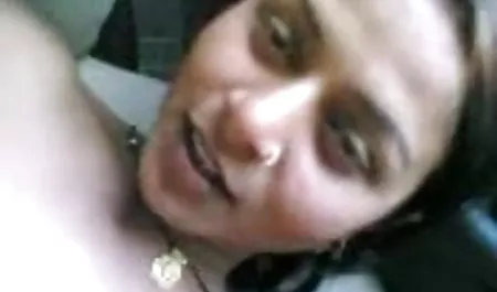 एक बाथरोब के नीचे दीदी को देखा फिल्म सेक्सी फिल्म वीडियो में