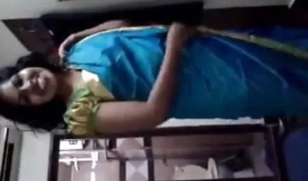 जोड़ों के बाद प्रेमिका एक सेक्सी फिल्म वीडियो को संतुष्ट करता है