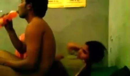 उसके सेक्सी हिंदी पिक्चर फिल्म वीडियो मुँह में मुश्किल से रोया
