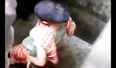 दो तेजस्वी गोरे सेक्सी हिंदी फीचर फिल्म कमिंग वोन के साथ पोकर