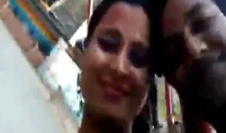चिकनी चूत के साथ हिंदी सेक्सी फ़िल्म लघु