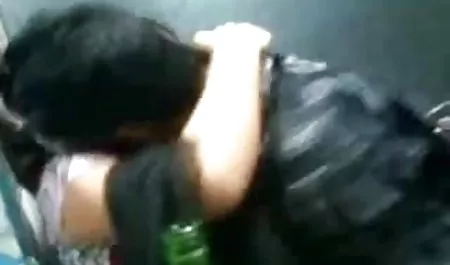 जींस के सेक्स सेक्सी पिक्चर फिल्म नीचे पैंटी नहीं थी
