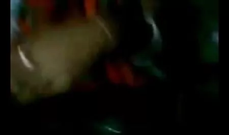 हबबी कुछ ही सेकंड में इस बात पर ध्यान देता है कि सेक्सी फिल्म हिंदी में देखने वाली उसका प्रेमी उसके चेहरे पर बैठा है