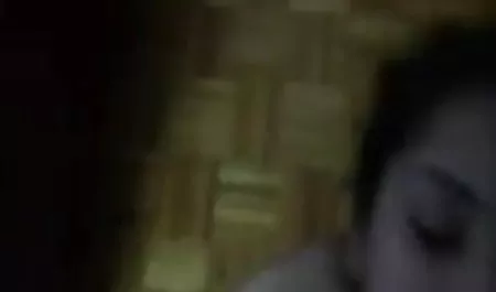 धार के हिंदी पिक्चर में सेक्सी साथ कामुक हस्तमैथुन