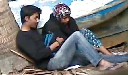 रसोई में सेक्स। काउंटरटॉप सेक्स फिल्म सेक्स सेक्स सेक्स पर गड़बड़।