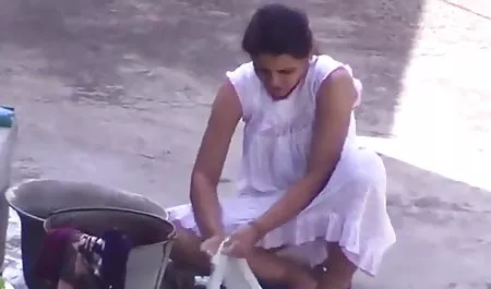 एक हिंसक संभोग तक पहुंचने वाले पानी हिंदी पिक्चर सेक्सी हिंदी पिक्चर के जेट के साथ गोरा हैंडजोब