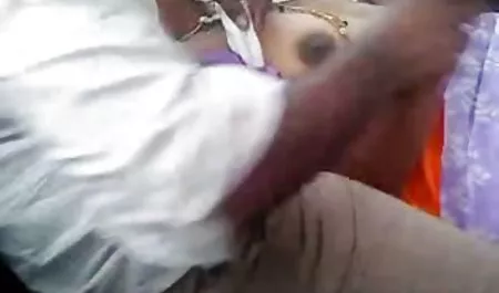 मुझे अपनी बीवी की गांड चोदना सेक्सी फिल्म की वीडियो दिखाओ बहुत पसंद है